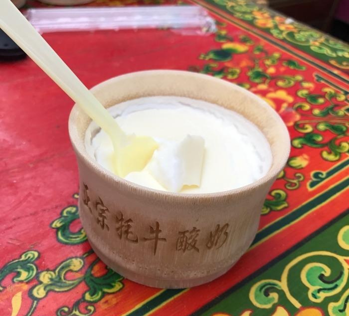 巴扎竹筒牦牛酸奶